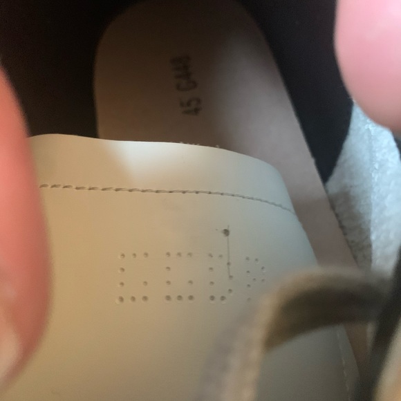 New Golden Goose Men’s size 42 - Picture 8 of 9